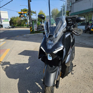 350cc 스쿠터 이미지