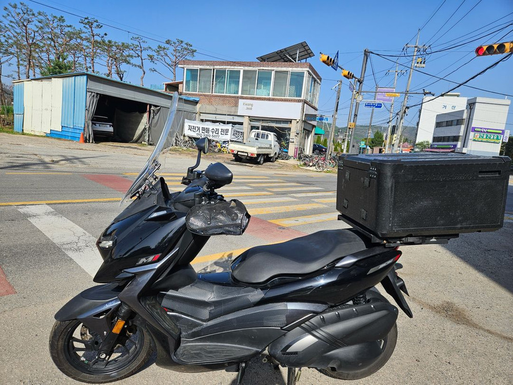 350cc 스쿠터 이미지