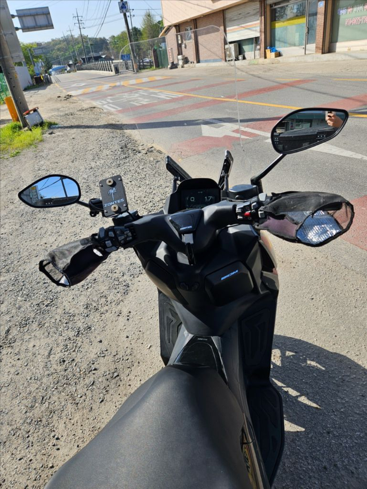 350cc 스쿠터 이미지