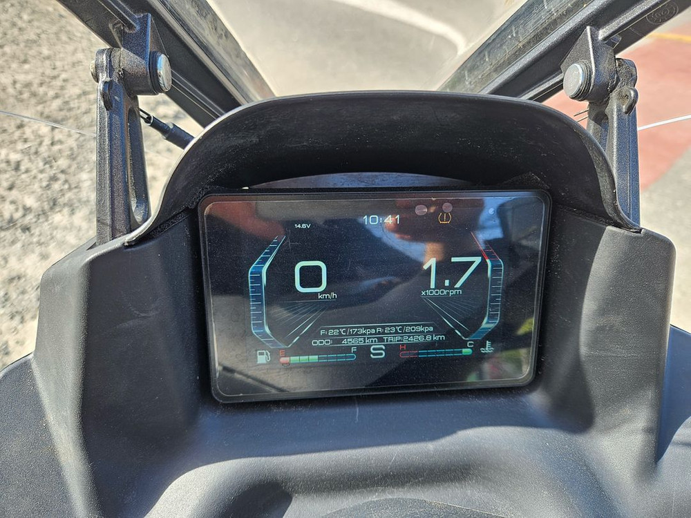 350cc 스쿠터 이미지