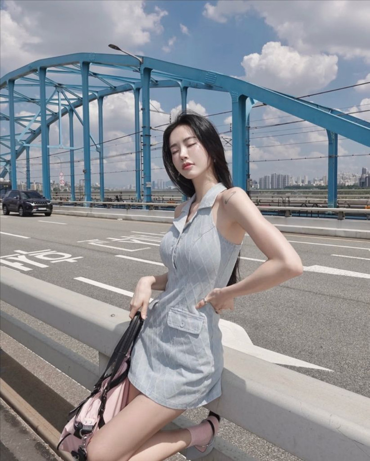 (새상품) 페일제이드 데님 자카드 홀터 드레스 원피스 연청 S 이미지