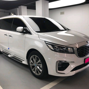 KIA 더 뉴 카니발(YP) 프레지던트 (A/T) 2.2 디젤 7인승 리무진 드라이브와이즈II/프리미엄 팩 이미지