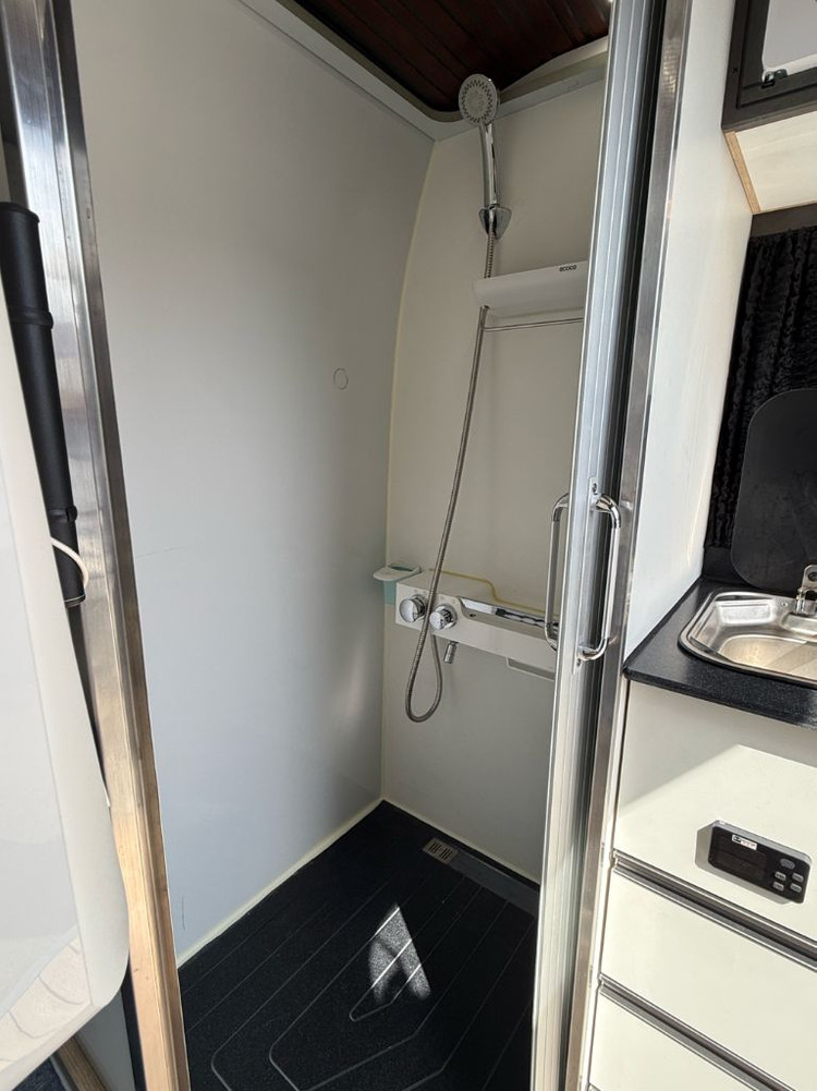 르노마스터 디파트 캠핑카 이미지