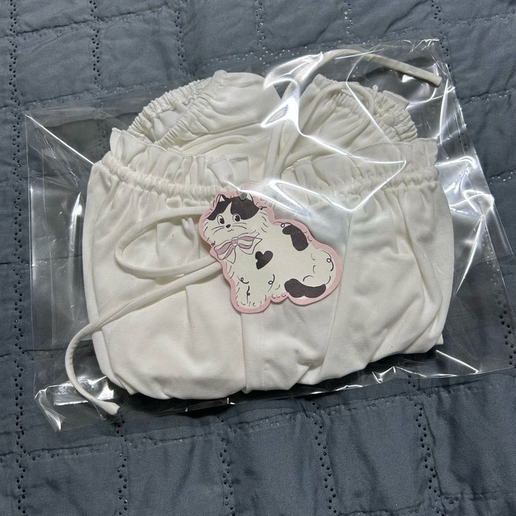 (새상품) 페일제이드 베이직 크롭 퍼프 블라우스 화이트 이미지