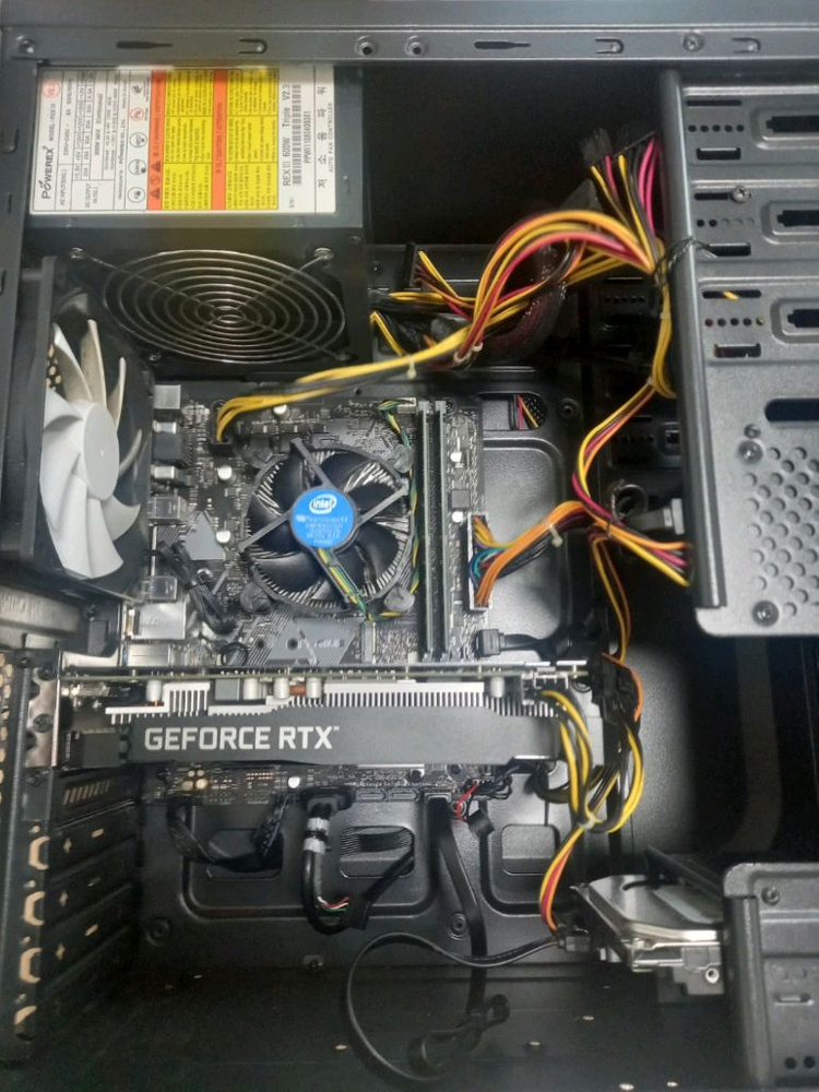 게임용 i7-9700F B365M RTX 2060 16G 256G 등 본체 팔아요. 이미지