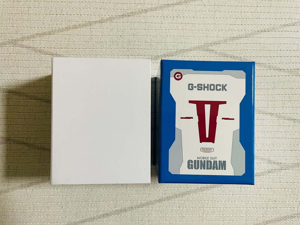 지샥 시계 건담 35주년 기념 한정 G-SHOCK GD-100 미착용 신품+ 건담카페 한정 머그컵 이미지