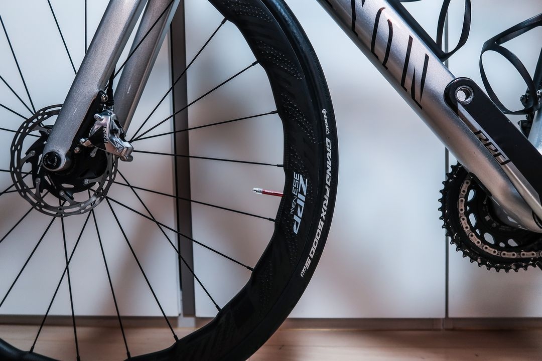 캐니언 얼티밋 CFR (CANYON Ultimate CFR) 로드 자전거 이미지