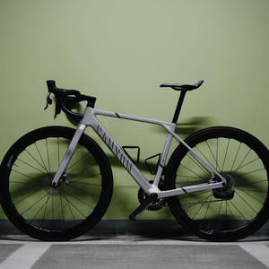 캐니언 얼티밋 CFR (CANYON Ultimate CFR) 로드 자전거 이미지