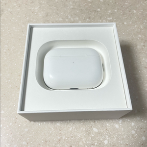 에어팟 프로2 8핀 이미지