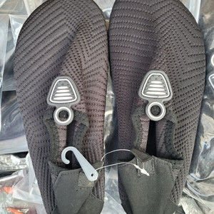 (새상품) 여름철 물놀이 필수템, 아쿠아 슈즈 250~275 이미지