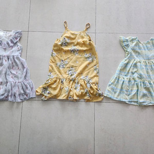 페르미츠 120사이즈 여아 여름 원피스 3개팔아요 이미지