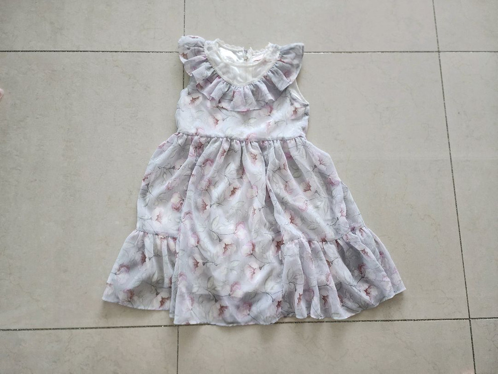 페르미츠 120사이즈 여아 여름 원피스 3개팔아요 이미지