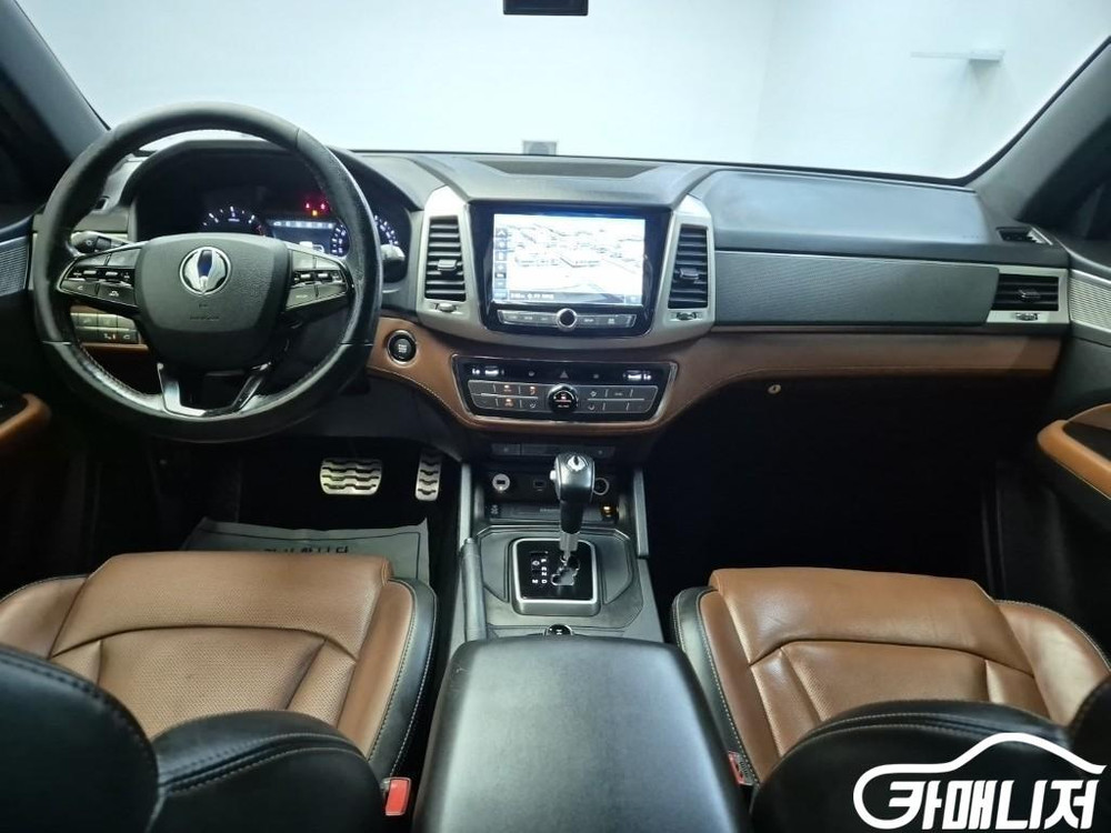 [KG모빌리티(쌍용) ]렉스턴 스포츠 칸 디젤 2.2 4WD 프로페셔널 S (5인승) #불경기세일 이미지