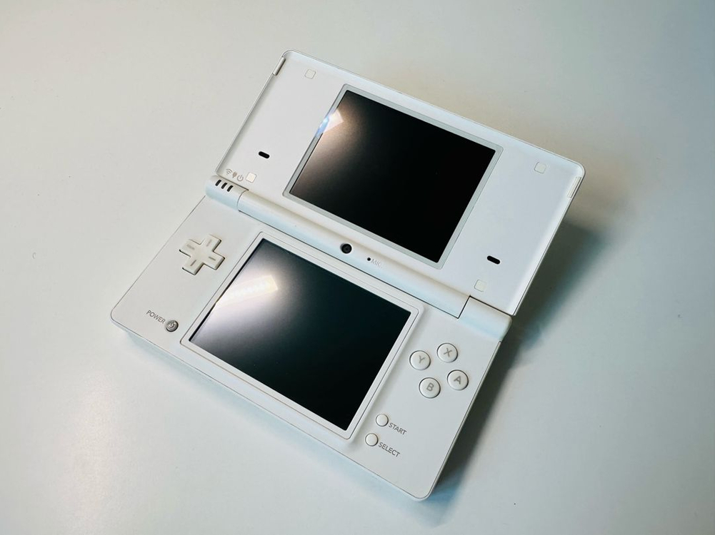 닌텐도 DSi 화이트 일판 우고메모 내장판 판매 (DSL, 3DS) 이미지