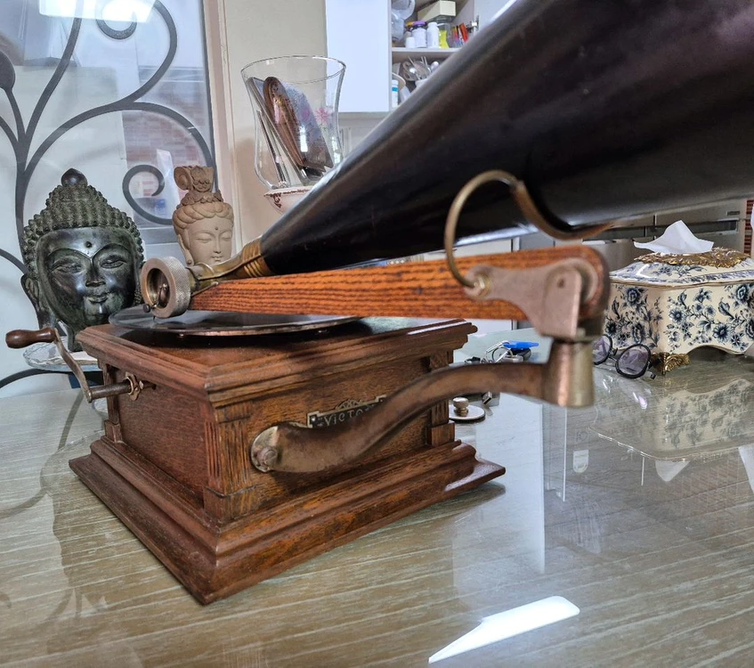 1904년제작 빅터축음기 Model E 앤틱 이미지