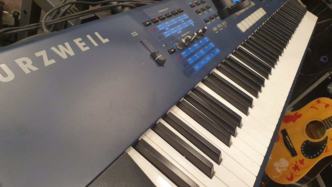 커즈와일(KURZWEIL) PC3 LE8 88건반 신디사이저 이미지