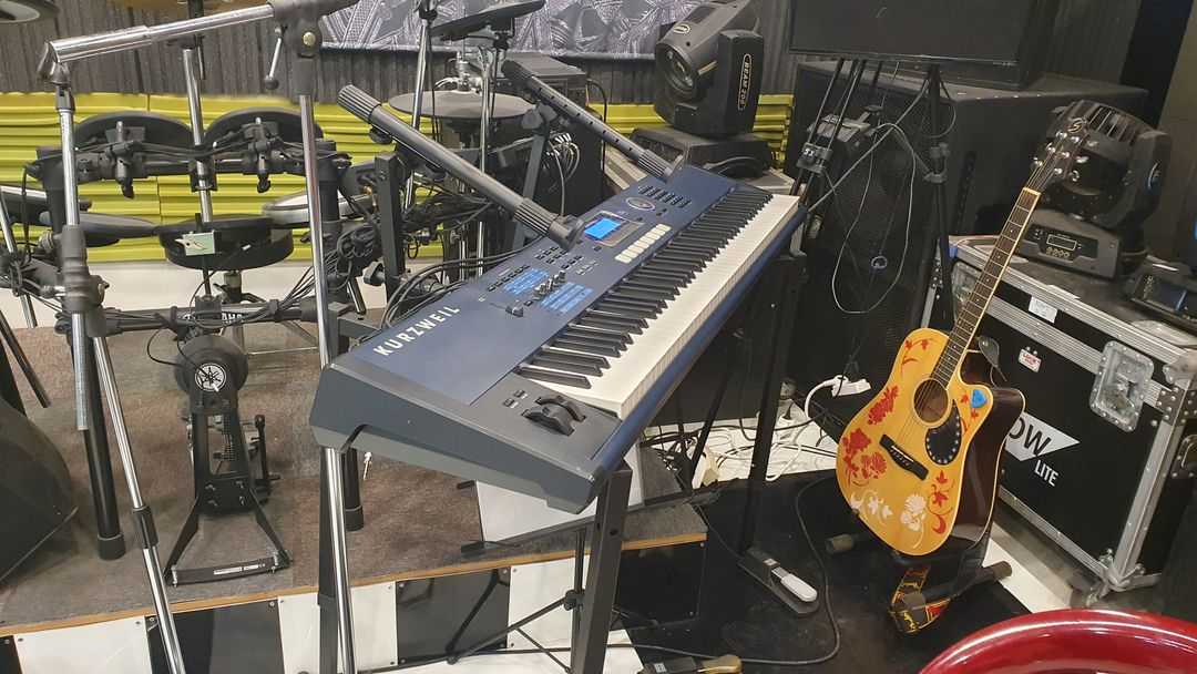 커즈와일(KURZWEIL) PC3 LE8 88건반 신디사이저 이미지