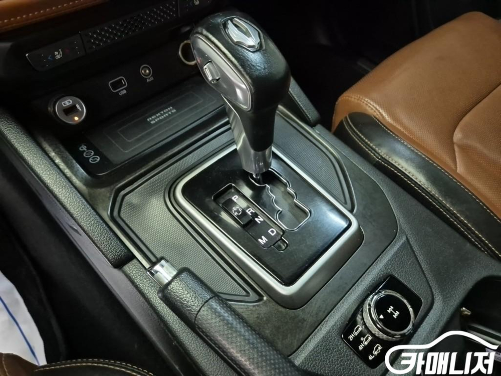 [KG모빌리티(쌍용) ]렉스턴 스포츠 칸 디젤 2.2 4WD 프로페셔널 S (5인승) #불경기세일 이미지