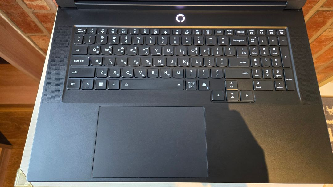 18형 리전프로 9i 3D육안액정 / LEGION PRO 9I /275HX/ RTX5080/32램/SSD2TB 이미지