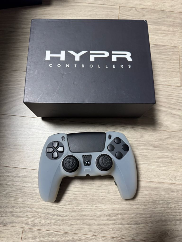 ps5 듀얼센스 커스텀 패드 HYPR 컨트롤러 이미지