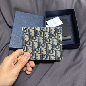 디올 오블리크 반지갑 이미지