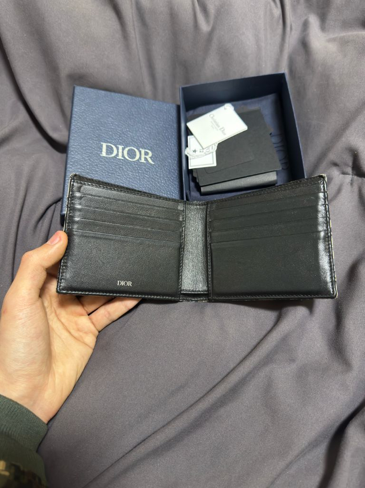 디올 오블리크 반지갑 이미지