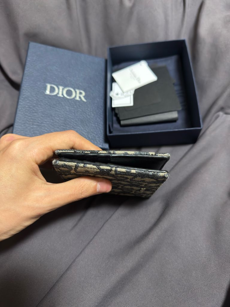 디올 오블리크 반지갑 이미지