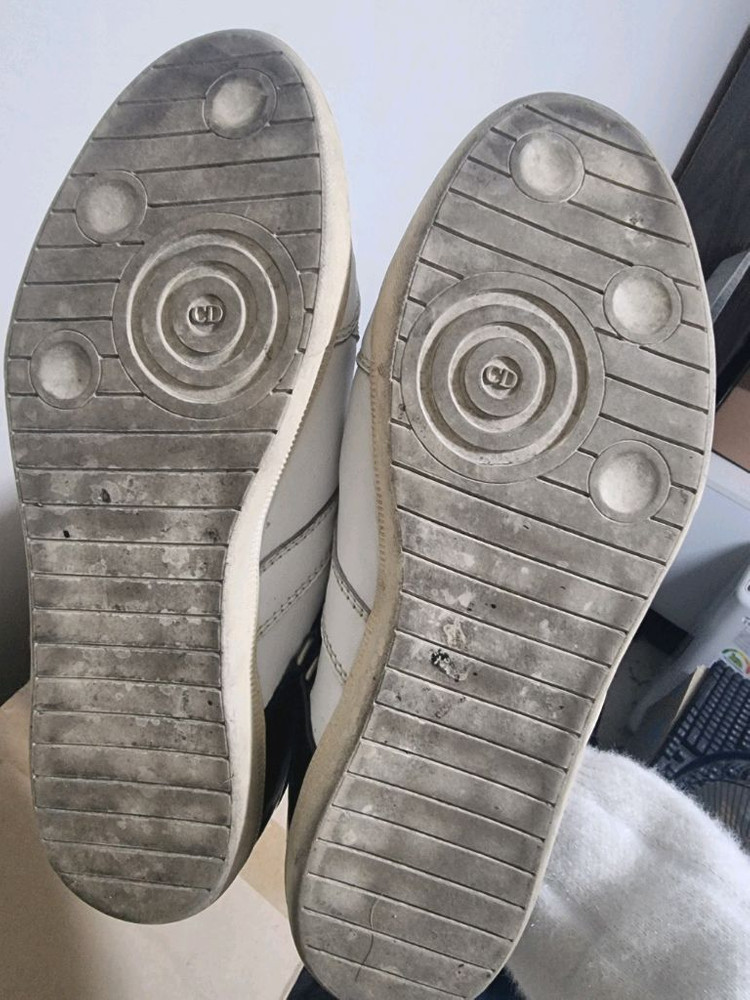 [DIOR] 디올 명품 가죽 스니커즈 41 사이즈 판매합니다. 이미지