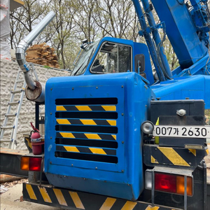 코벨코 16톤 크레인 이미지