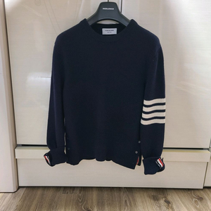 톰브라운 셰틀랜드 니트 명품 가디건맨투맨패딩자켓구찌루이비통프라다디올셀린느에르메스로로피아나 이미지