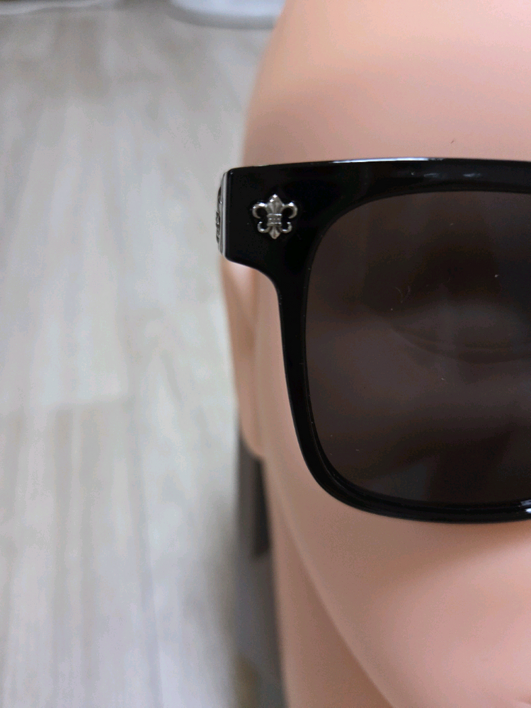 크롬하츠 선글라스 새상품 이미지