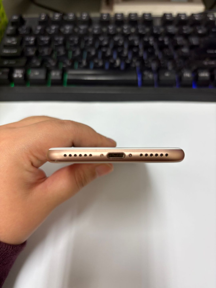 아이폰8 64GB 골드 중고폰 배터리91% 인스타 사진폰 감성폰 카메라폰 211275 이미지