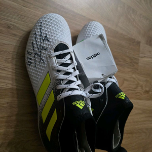 고요한 친필싸인 축구화 아디다스ACE17.3 260mm 이미지