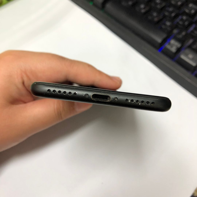 아이폰7 32GB 매트블랙 중고폰 배터리89% 인스타 카메라폰 136894 이미지