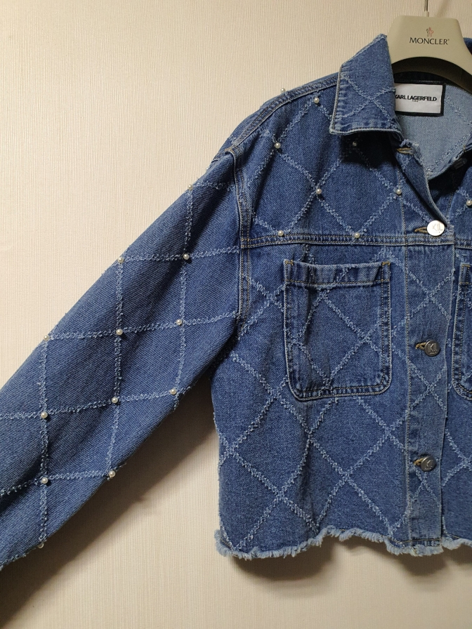 칼라거펠트 진주 디테일 데님 자켓 66사이즈 정품 이미지