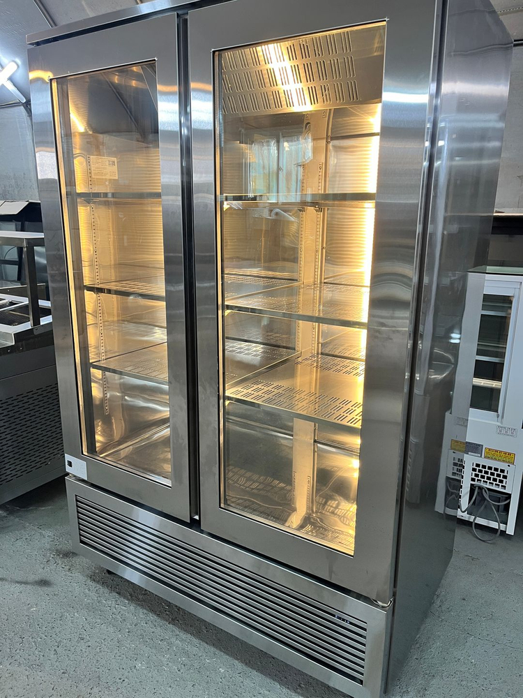 바앤키친 앞문형 쇼케이스 냉장고 1200 4단 올스텐 여닫이 업소용 맥주 술 와인 이미지