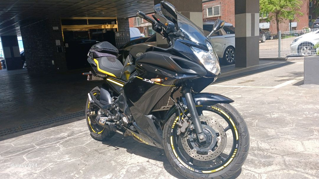 야마하 XJ6 디비전F ABS(익실 풀배기시스템 구조변경완료 +R6 수랭4기통 엔진 디튠+785mm시트고) 이미지