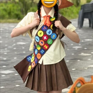 업 러셀 졸업사진 의상 대여 이미지