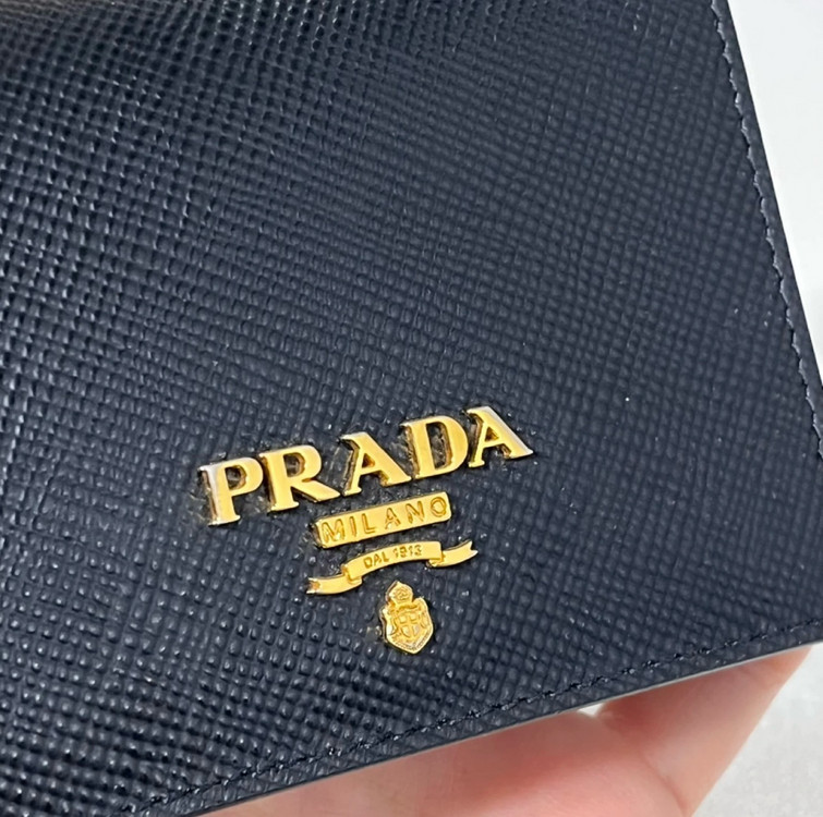 프라다 사피아노 메탈 로고 반지갑 블랙 이미지