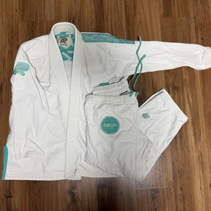 주짓수 도복 AP X 본주짓수 화이트A2 이미지