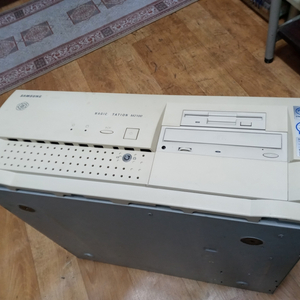 오래된 PC 삼성 매직스테이션 M2100 이미지