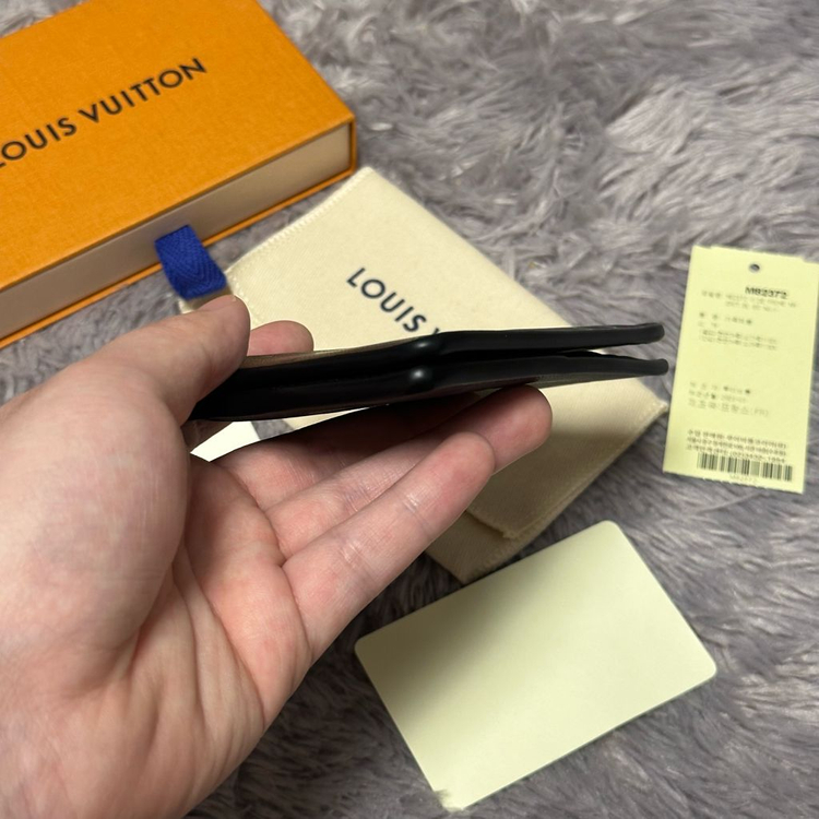 [풀구성] 루이비통 보레알리스 오거나이저 카드지갑 블랙 이미지