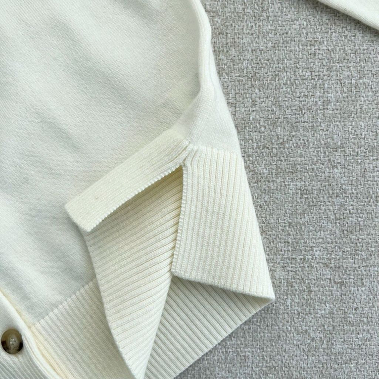 메종키츠네 더블폭스 울 라운드가디건 이미지