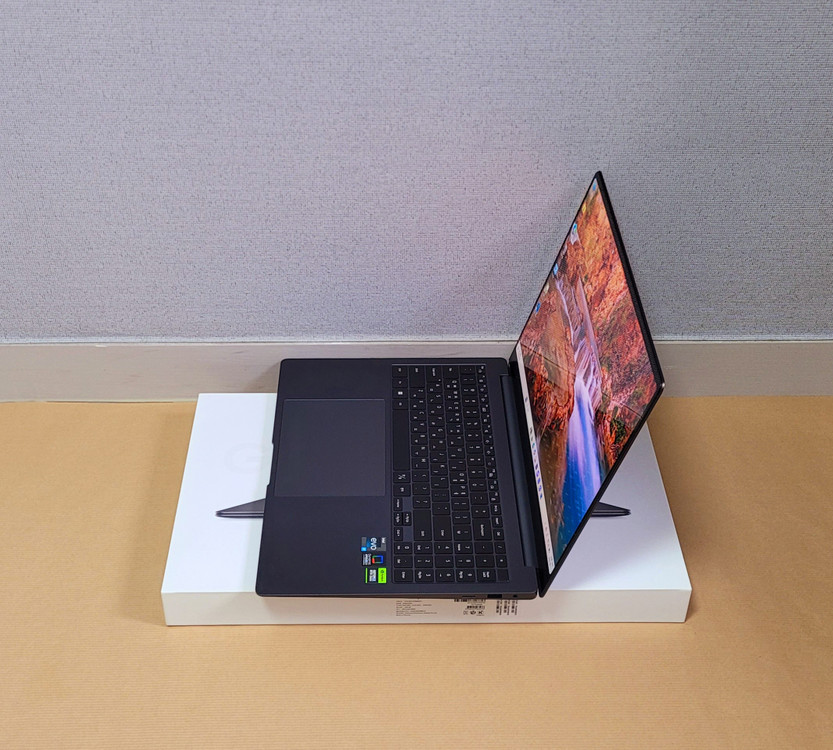 [갤럭시북3울트라] 게이밍노트북 NT960XFH-RTX4050 특A급 급처합니다 (싸이클23회) 이미지