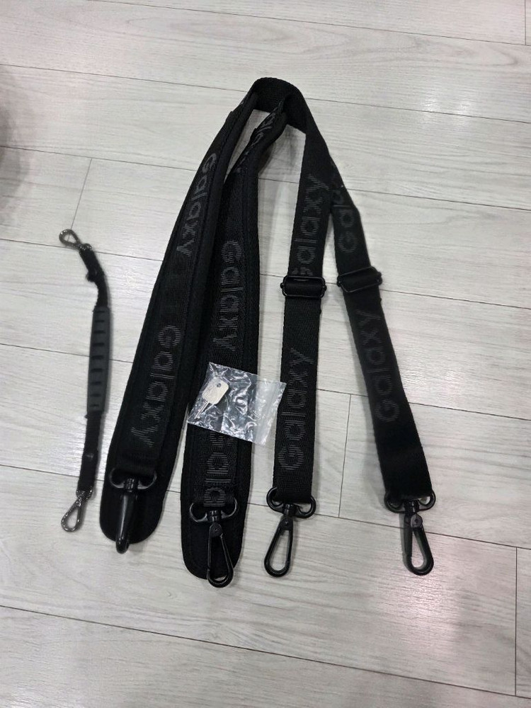 바이올린 삼각 하드케이스 이미지