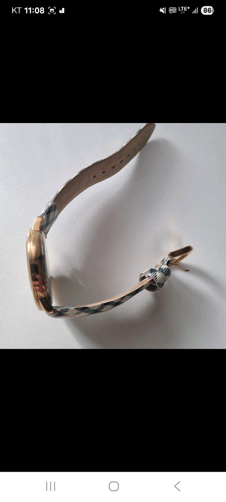 닥스 손목시계 이미지