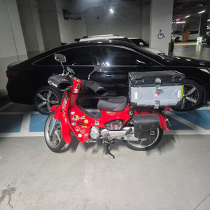 혼다 슈퍼커브 21년식 올레드 배달세팅 완료 차량 판매합니다. 이미지