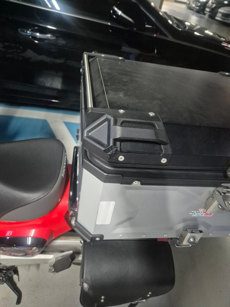 혼다 슈퍼커브 21년식 올레드 배달세팅 완료 차량 판매합니다. 이미지