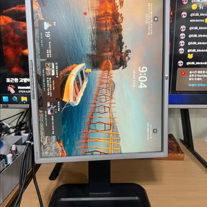 HP 20인치 컴퓨터 모니터 세로모니터 피벗 서브모니터 듀얼모니터 이미지