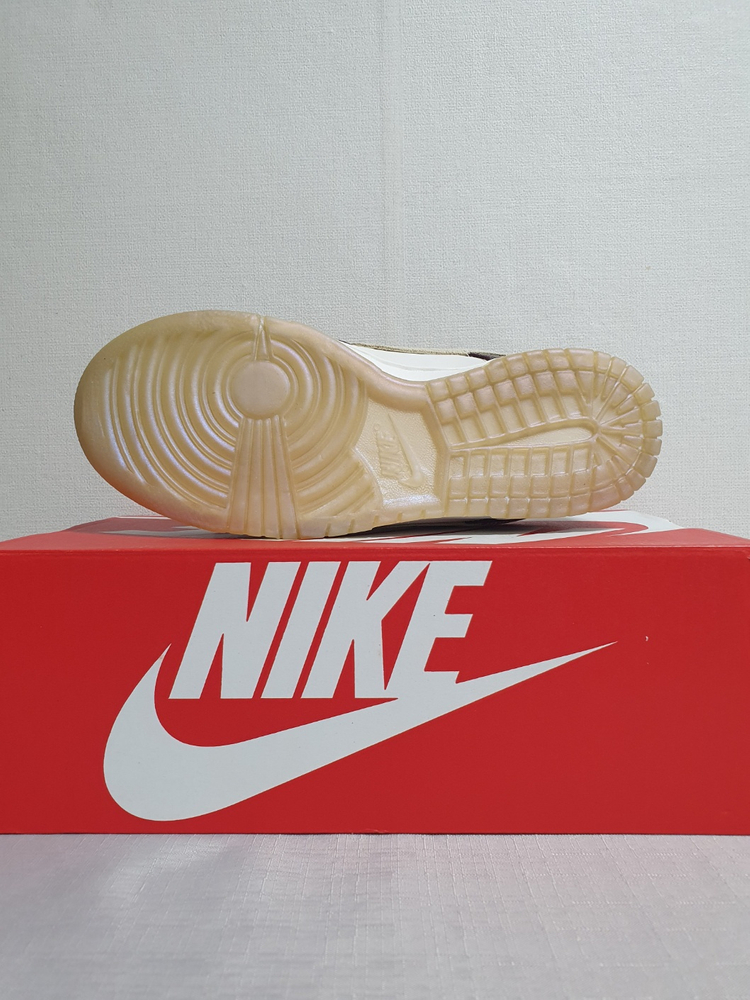 나이키 덩크 로우 LX 240 미사용 새상품 정품 택포 이미지